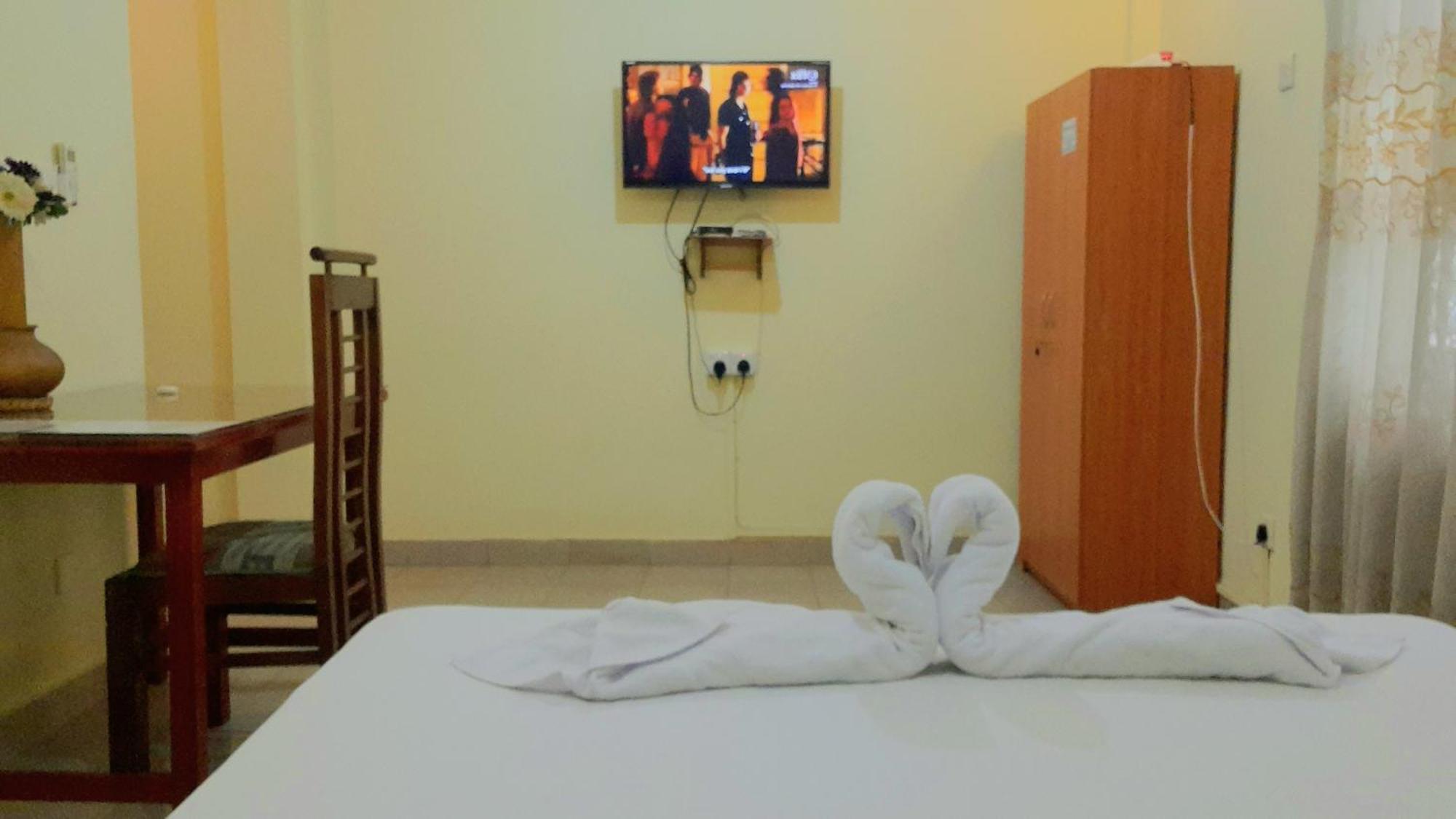 Madara Hotel Хорана Екстериор снимка